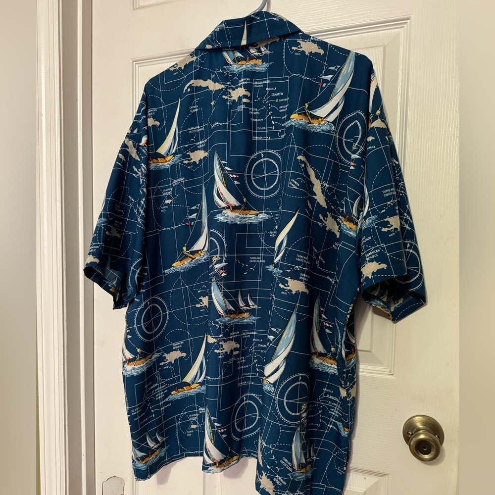Cruise / Beach shirt. Button down with front pocket. Size 2XL. Made by Rima